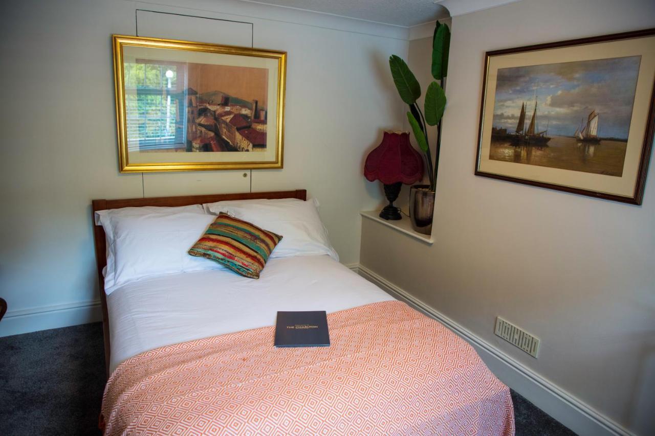 The Charlton Boutique Hotel 切尔滕纳姆 外观 照片