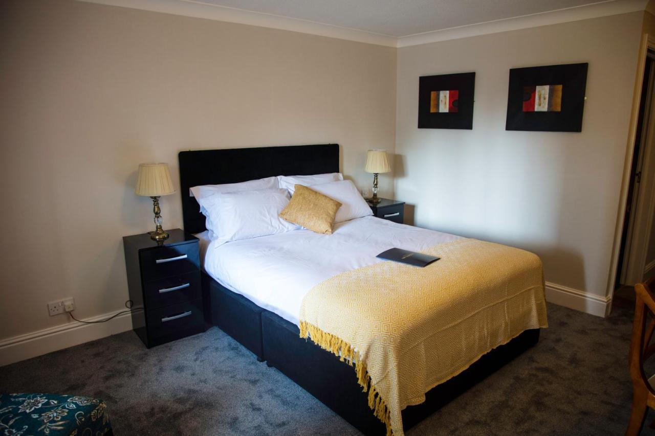 The Charlton Boutique Hotel 切尔滕纳姆 外观 照片