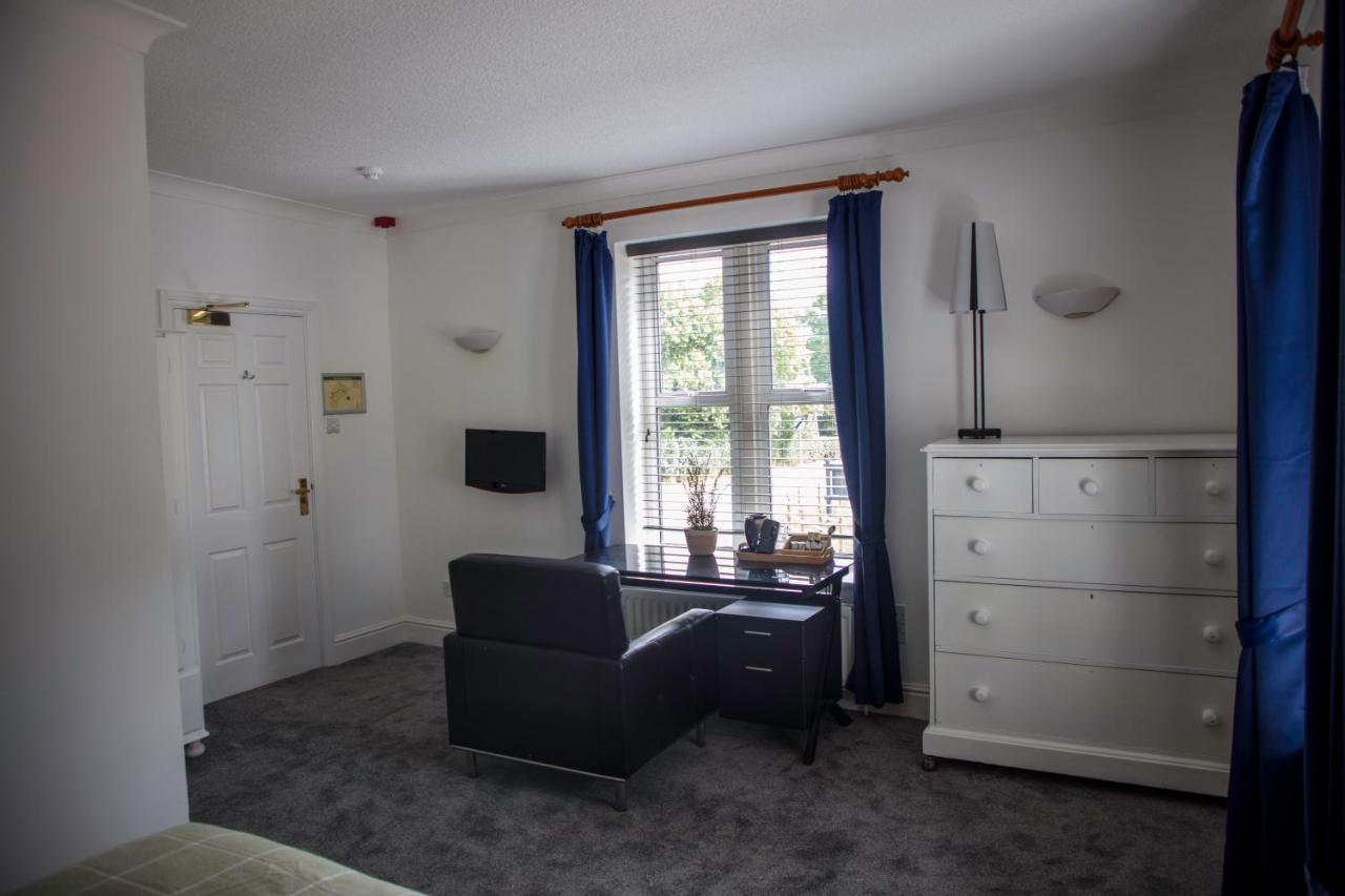 The Charlton Boutique Hotel 切尔滕纳姆 外观 照片