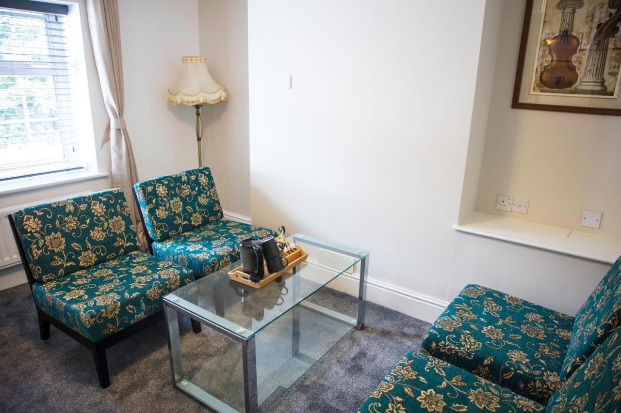 The Charlton Boutique Hotel 切尔滕纳姆 外观 照片